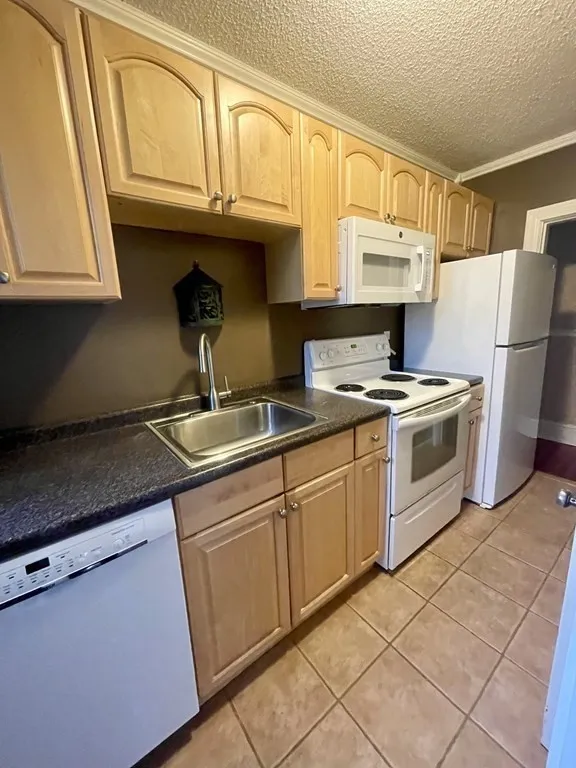 2 bed, 1 bath apartment for rent at 138 Main St Unit 13, Fairhaven — photo 27 of 42