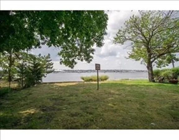 2 bed, 1 bath apartment for rent at 138 Main St Unit 13, Fairhaven — photo 8 of 42