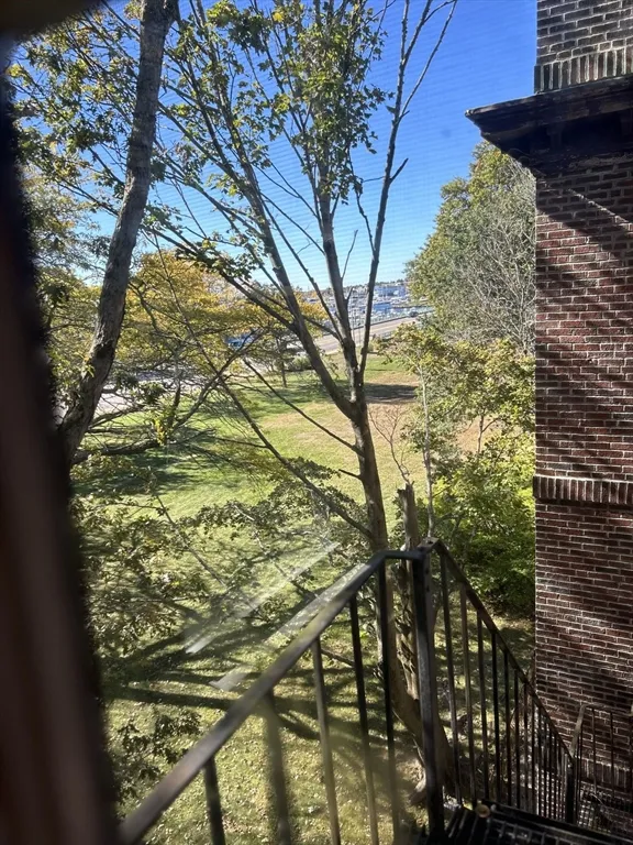 2 bed, 1 bath apartment for rent at 138 Main St Unit 13, Fairhaven — photo 7 of 42