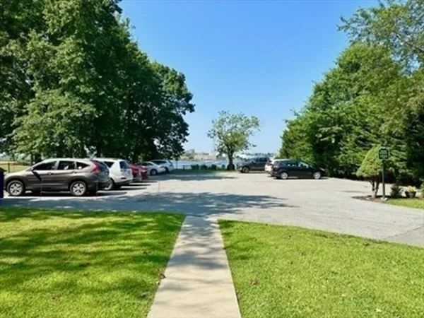2 bed, 1 bath apartment for rent at 138 Main St Unit 13, Fairhaven — photo 6 of 42