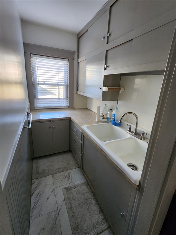 2 bed, 1 bath apartment for rent at 138 Pacific St Unit 1, Fitchburg — photo 3 of 7