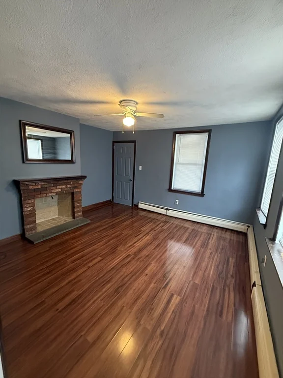 3 bed, 1 bath apartment for rent at 138 Park St Unit 2, Stoughton — photo 7 of 13