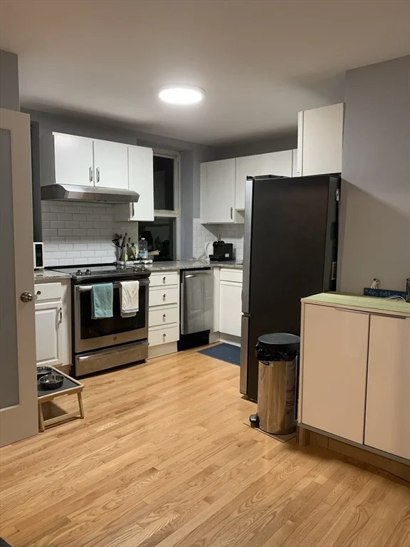 2 bed, 1 bath apartment for rent at 138 Prince St Unit 6, North End — photo 2 of 9