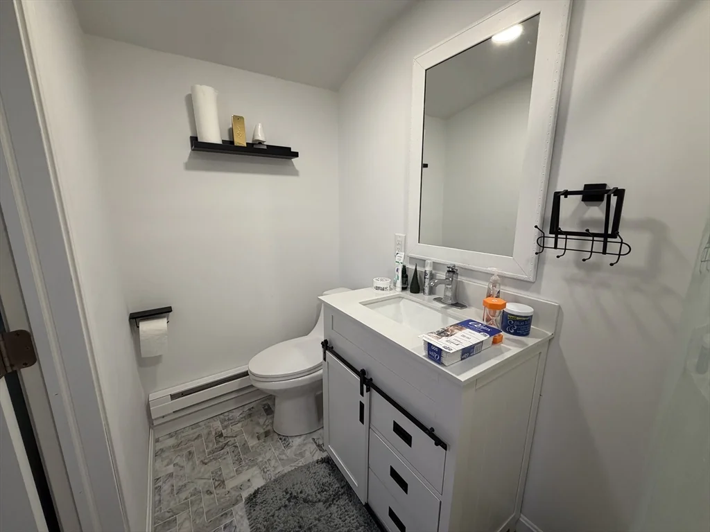 2 bed, 1 bath apartment for rent at 138 Randolph St Unit 1, South Weymouth — photo 6 of 11