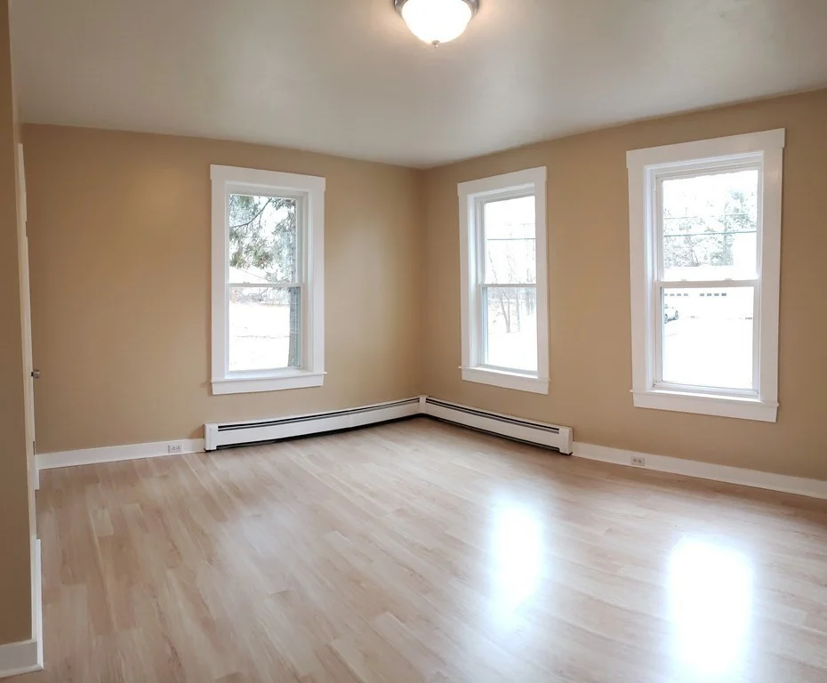 3 bed, 1 bath apartment for rent at 138 Summer Unit 1, North Brookfield — photo 8 of 9