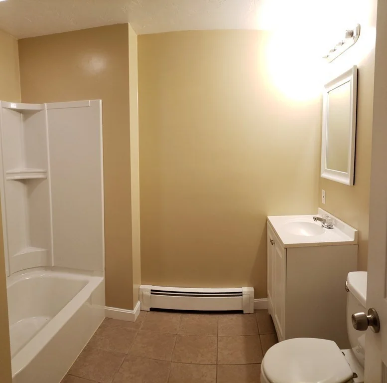 3 bed, 1 bath apartment for rent at 138 Summer Unit 1, North Brookfield — photo 9 of 9