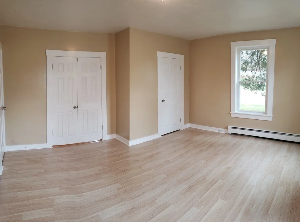 3 bed, 1 bath apartment for rent at 138 Summer Unit 1, North Brookfield — photo 5 of 9