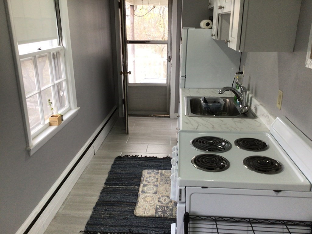 1 bed, 1 bath apartment for rent at 138 Utica Unit 1, Quincy — photo 11 of 19