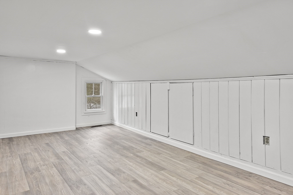 3 bed, 1 bath apartment for rent at 138 Walker Rd, Shirley — photo 30 of 41