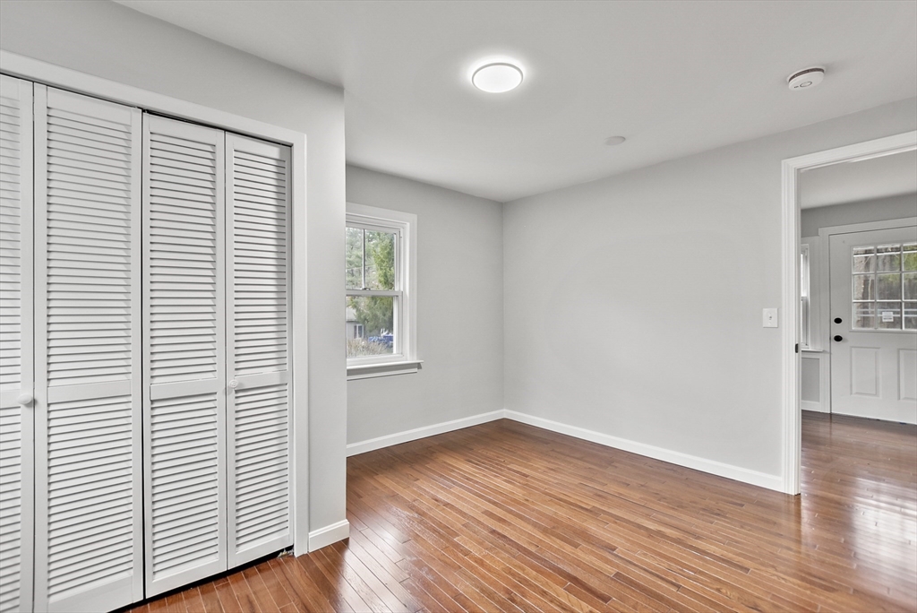 3 bed, 1 bath apartment for rent at 138 Walker Rd, Shirley — photo 29 of 41