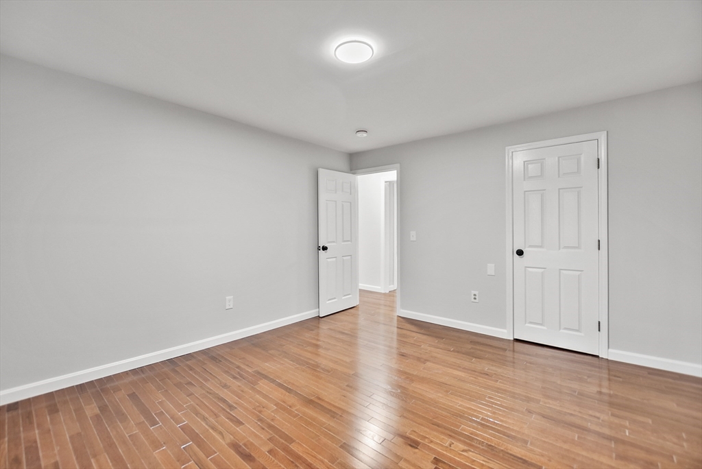 3 bed, 1 bath apartment for rent at 138 Walker Rd, Shirley — photo 16 of 41