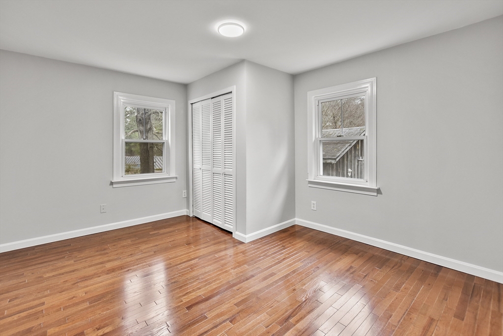 3 bed, 1 bath apartment for rent at 138 Walker Rd, Shirley — photo 27 of 41