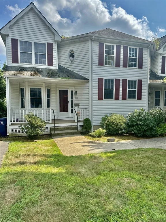 3 bed, 2 bath apartment for rent at 138 Webster St Unit 1, Newton — photo 5 of 9