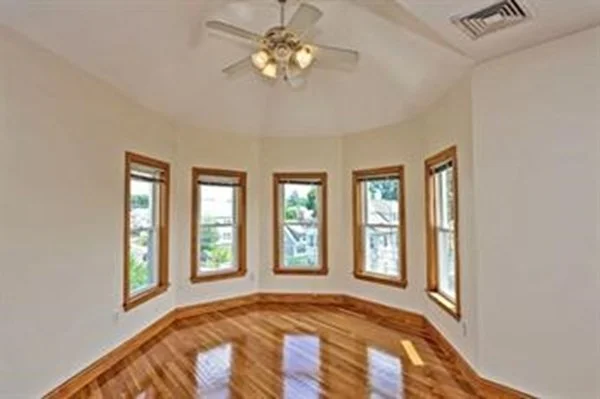 1 bed, 1 bath apartment for rent at 138 Winthrop St Unit 3, Tufts University — photo 3 of 15