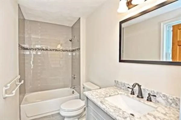 2 bed, 2 bath apartment for rent at 138 Winthrop Unit 1, Tufts University — photo 9 of 10