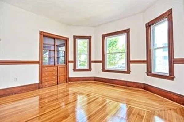 2 bed, 2 bath apartment for rent at 138 Winthrop Unit 1, Tufts University — photo 5 of 10