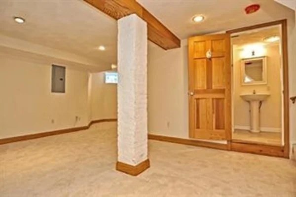 2 bed, 2 bath apartment for rent at 138 Winthrop Unit 1, Tufts University — photo 8 of 10