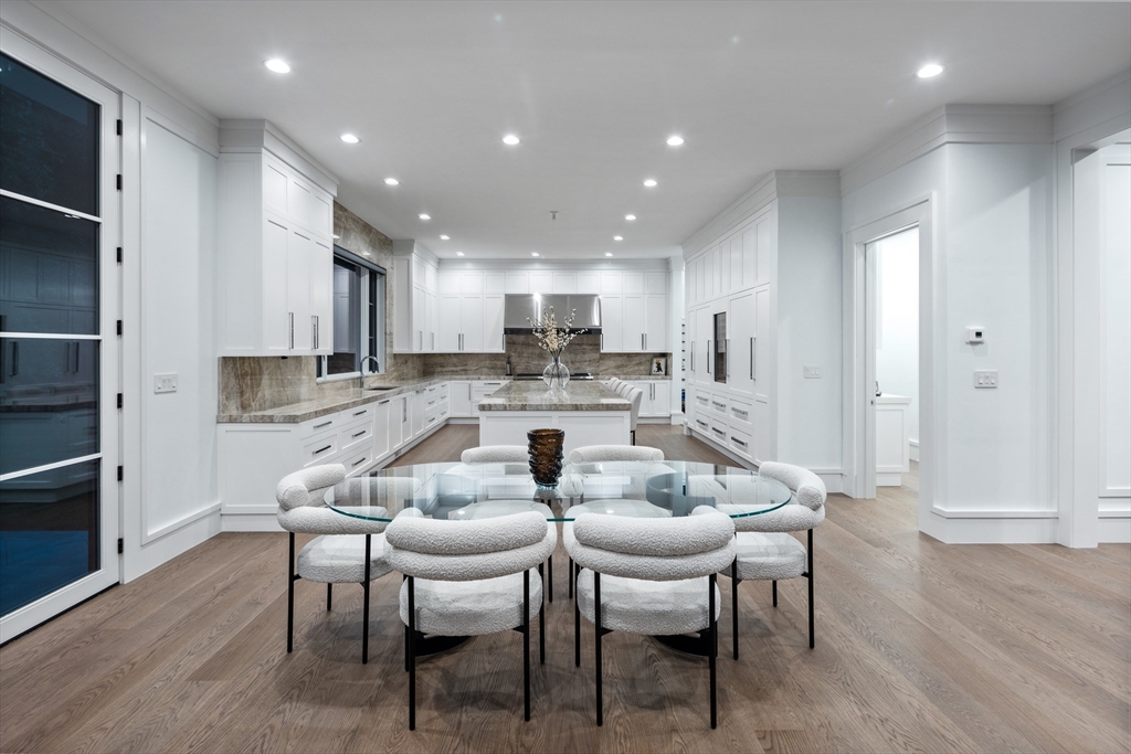 5 bed, 4+ bath apartment for rent at 138 Woodland Rd, Brookline — photo 8 of 39