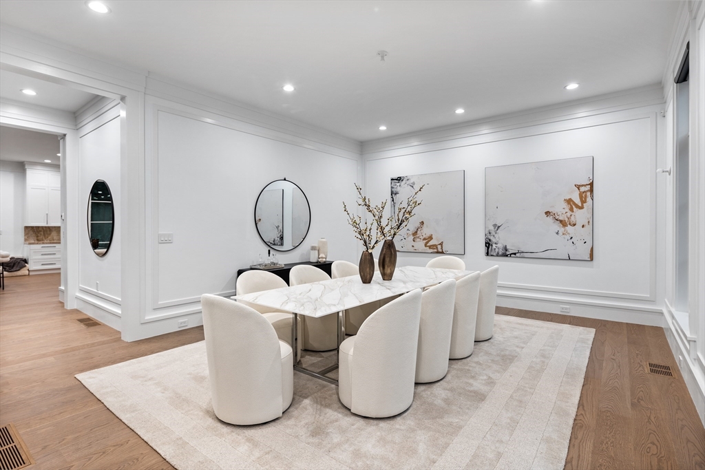 5 bed, 4+ bath apartment for rent at 138 Woodland Rd, Brookline — photo 11 of 39