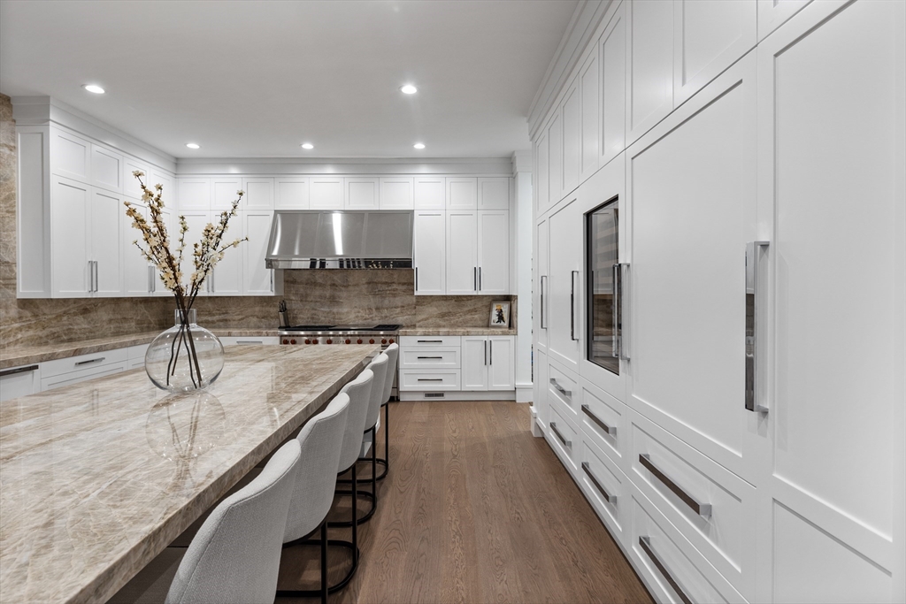 5 bed, 4+ bath apartment for rent at 138 Woodland Rd, Brookline — photo 5 of 39