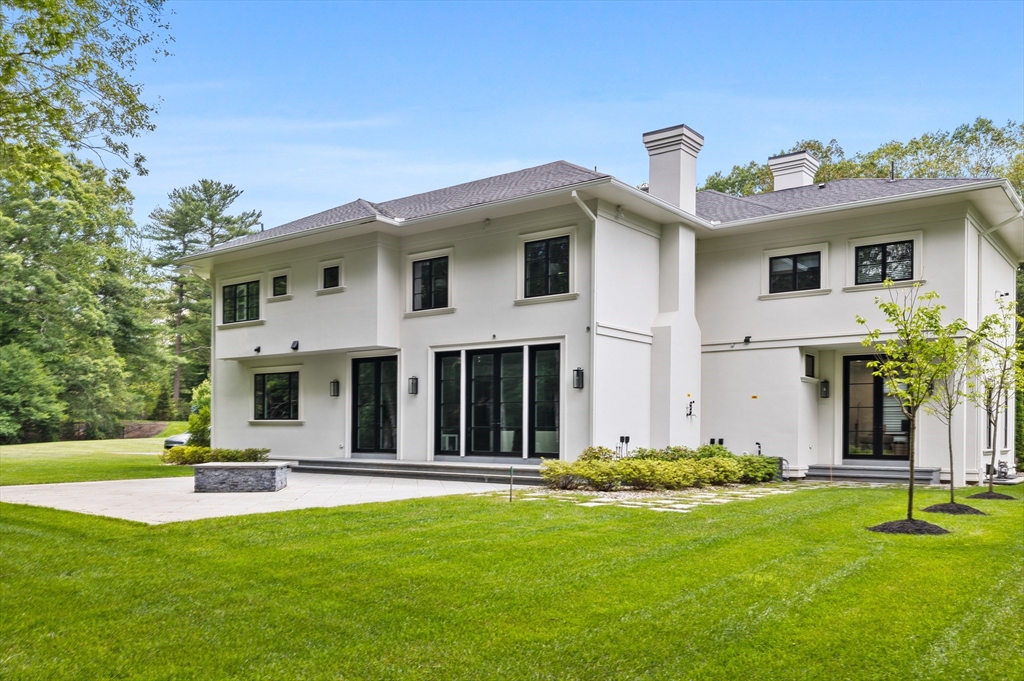 5 bed, 4+ bath apartment for rent at 138 Woodland Rd, Brookline — photo 34 of 39