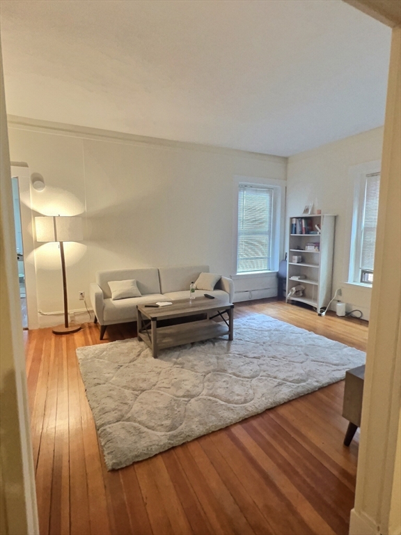 1 bed, 1 bath apartment for rent at 1382 Beacon Unit 10, Coolidge Corner — photo 1 of 8