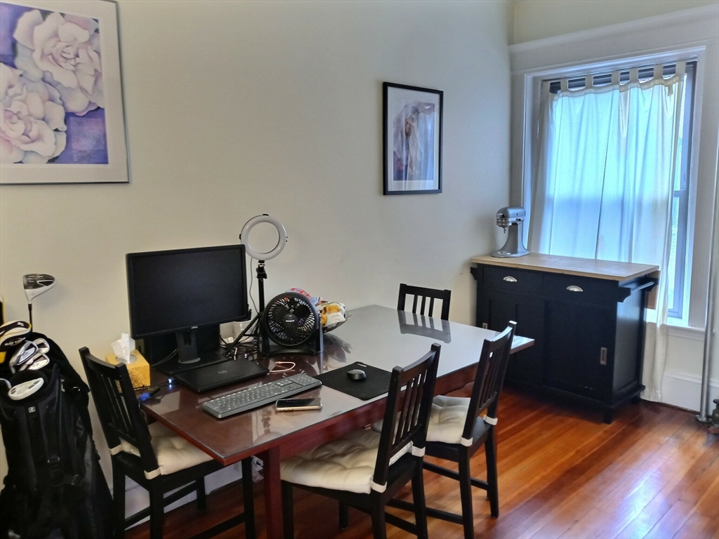 1 bed, 1 bath apartment for rent at 1382 Beacon Unit 11, Coolidge Corner — photo 9 of 12