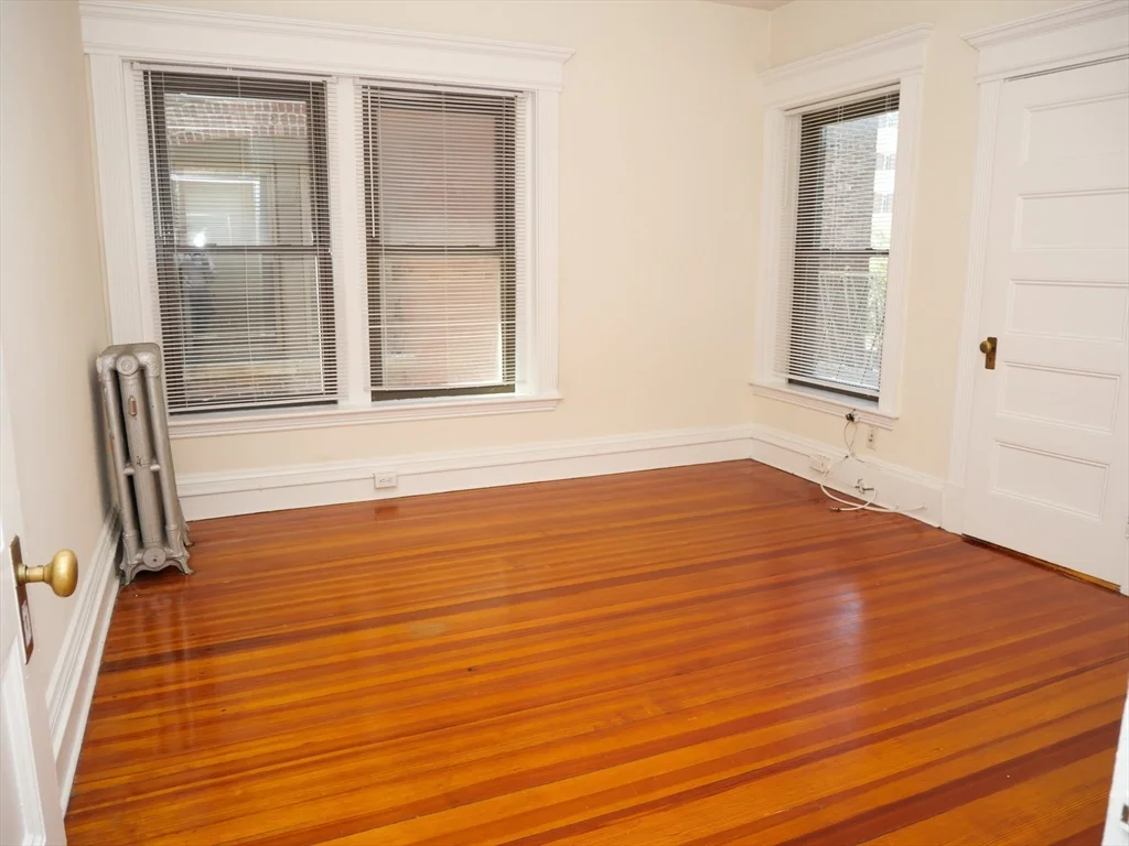 1 bed, 1 bath apartment for rent at 1382 Beacon Unit 12, Coolidge Corner — photo 3 of 5