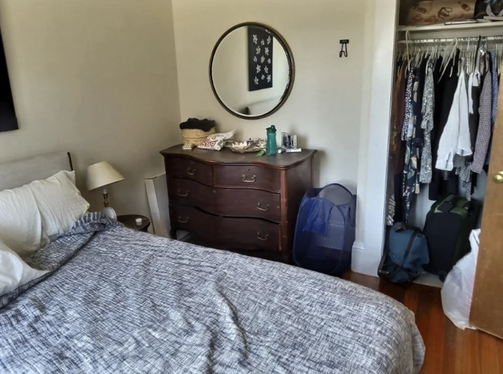 1 bed, 1 bath apartment for rent at 1382 Beacon Unit 13, Coolidge Corner — photo 6 of 7