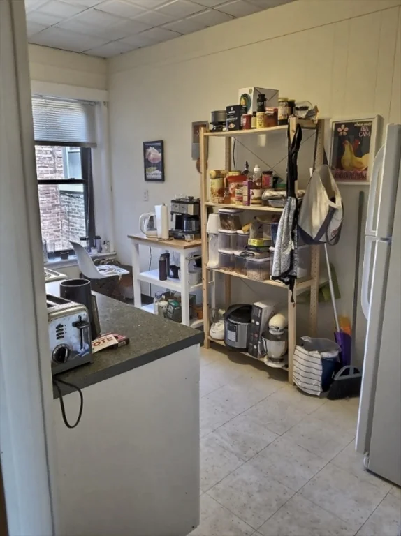 1 bed, 1 bath apartment for rent at 1382 Beacon Unit 13, Coolidge Corner — photo 4 of 7