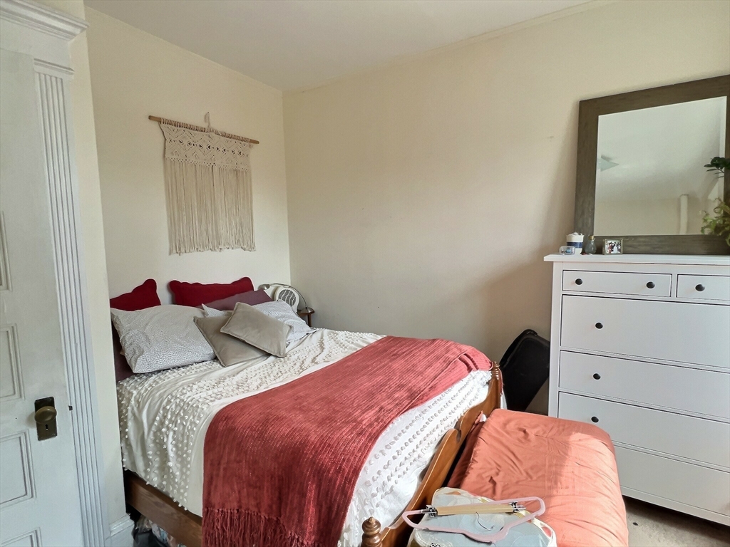 1 bed, 1 bath apartment for rent at 1382 Beacon Unit 7, Coolidge Corner — photo 7 of 10