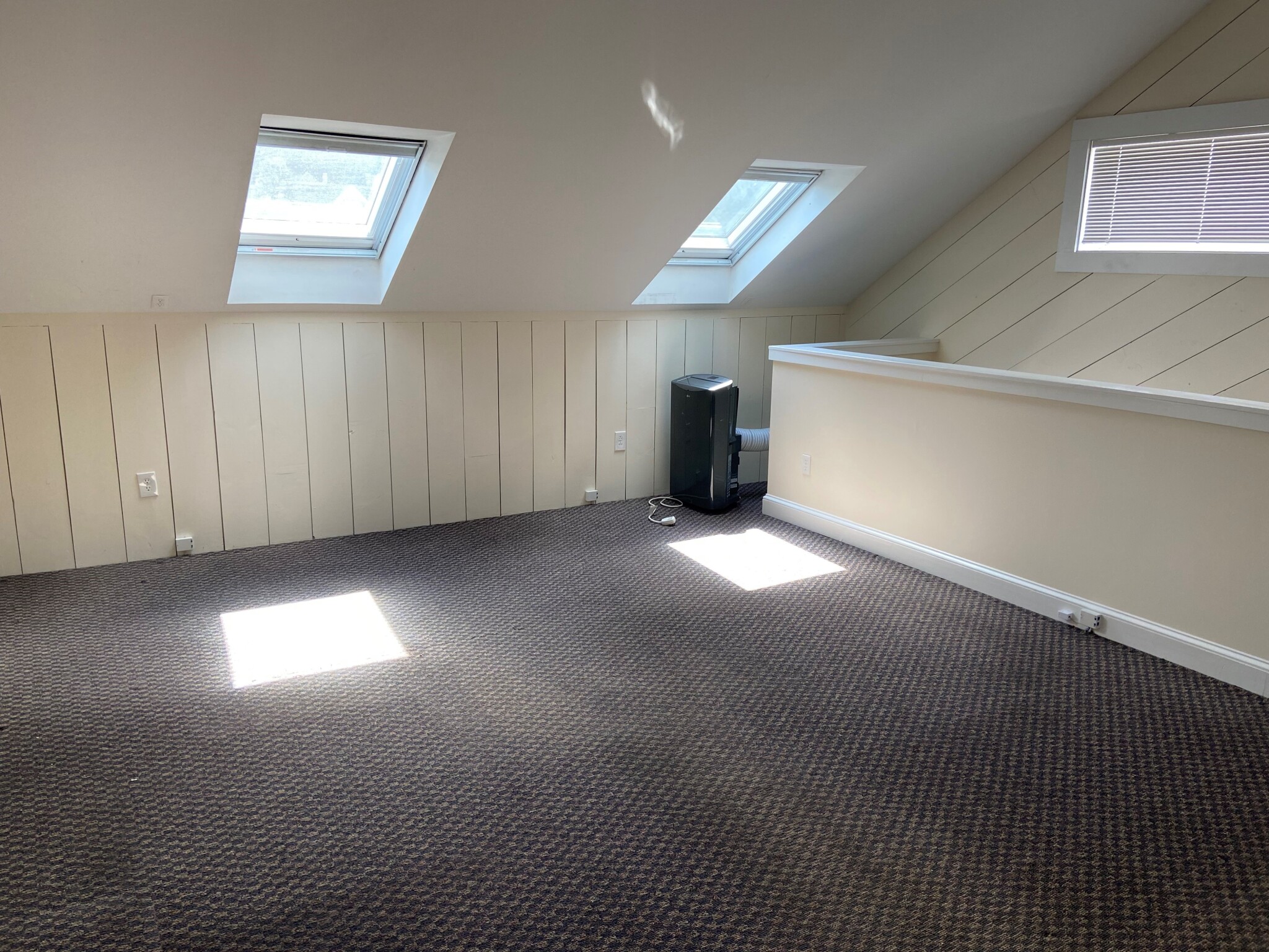 3 bed, 1 bath apartment for rent at 1383 Washington St Unit 3, West Newton — photo 8 of 14