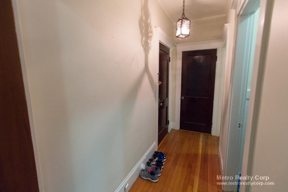 Studio bed, 1 bath apartment for rent at 1384 Commonwealth Ave Unit 1, Allston — photo 3 of 7