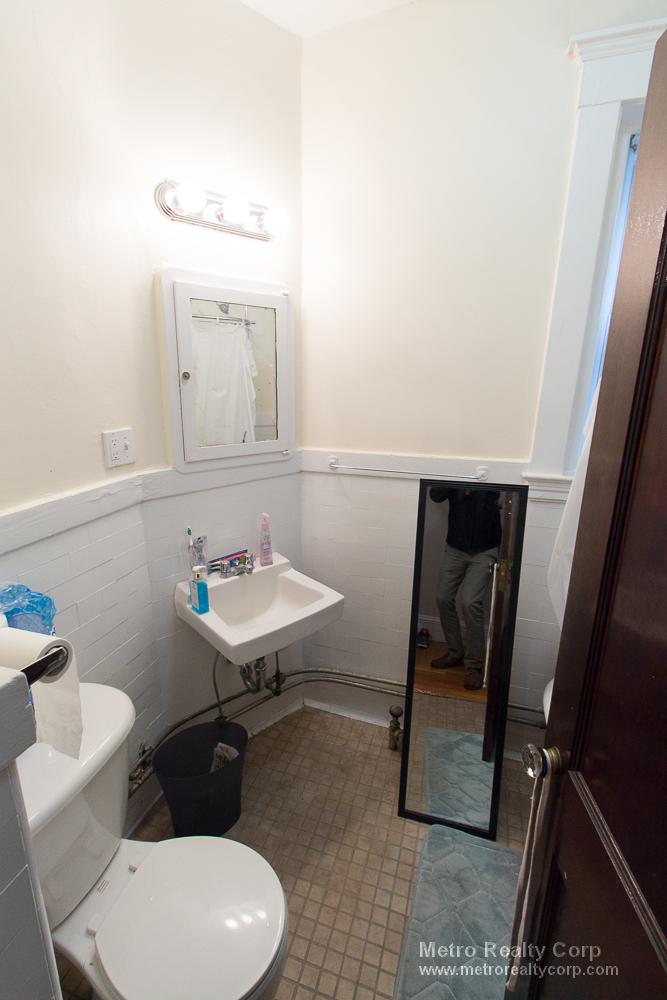 Studio bed, 1 bath apartment for rent at 1384 Commonwealth Ave Unit 1, Allston — photo 5 of 7