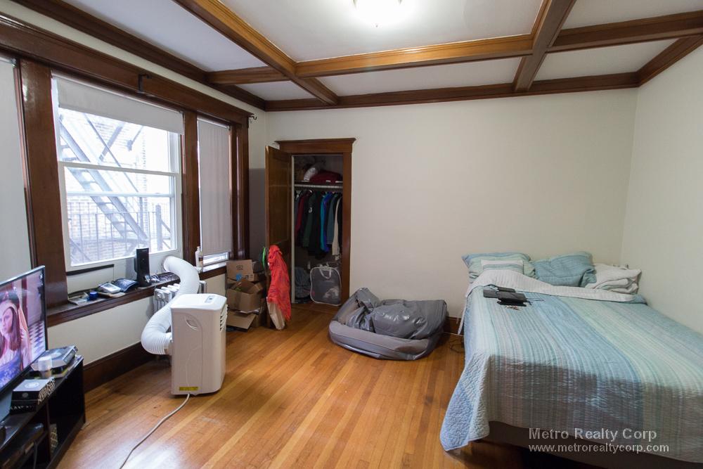 Studio bed, 1 bath apartment for rent at 1384 Commonwealth Ave Unit 1, Allston — photo 1 of 7