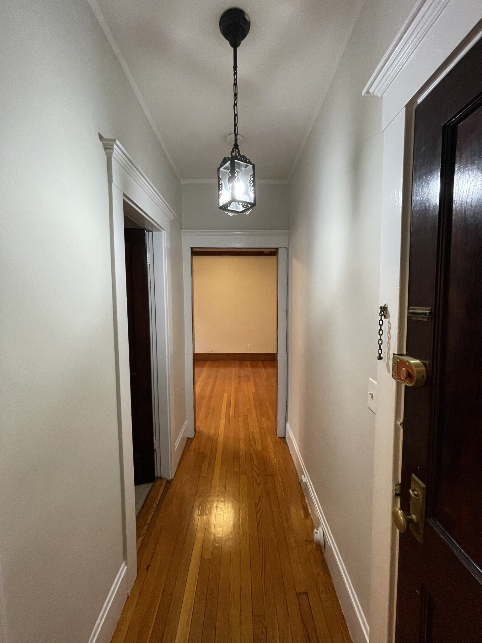 Studio bed, 1 bath apartment for rent at 1384 Commonwealth Ave Unit 20, Allston — photo 4 of 11