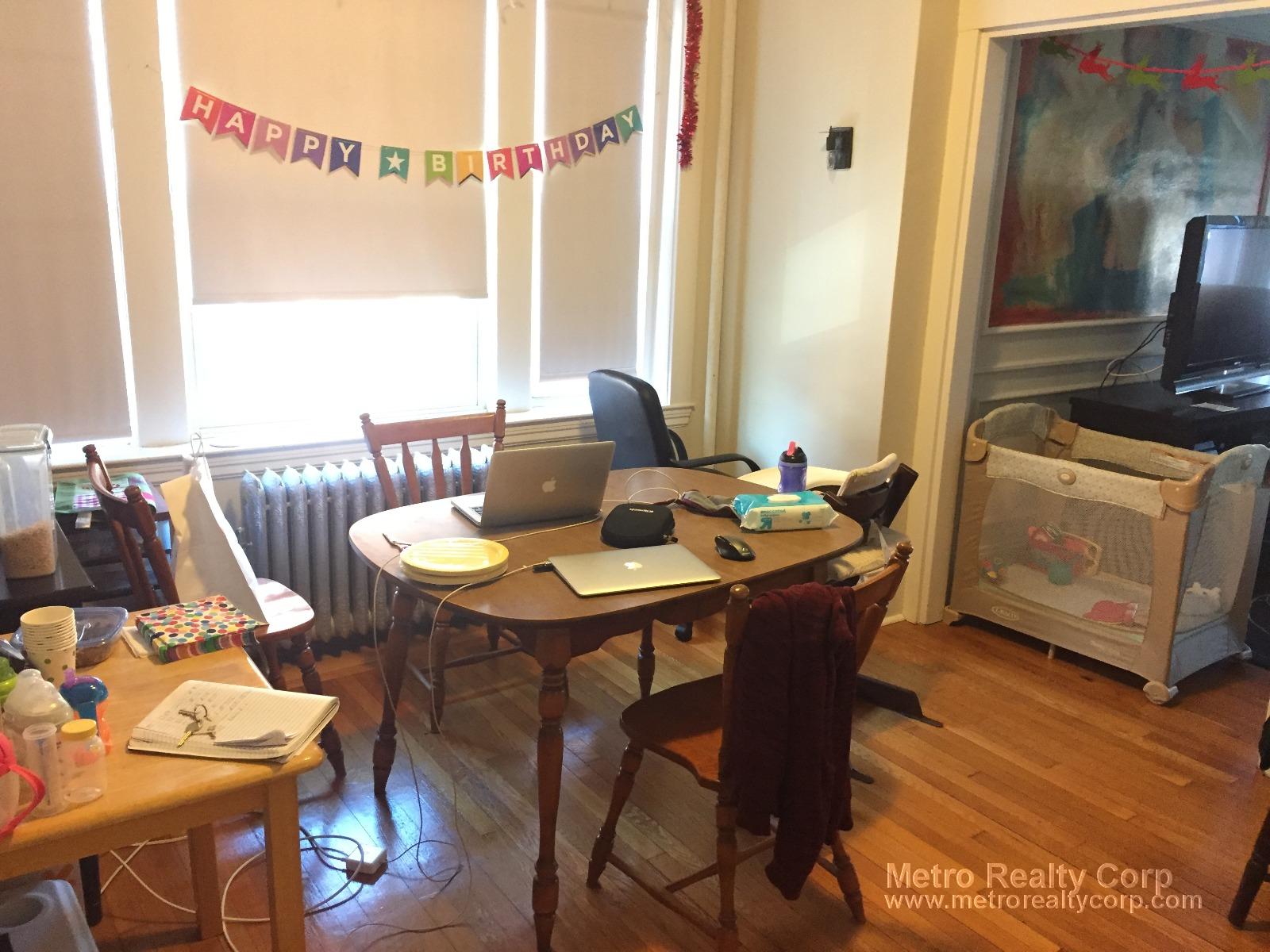 2 bed, 1 bath apartment for rent at 1384 Commonwealth Ave Unit 9, Allston — photo 4 of 9