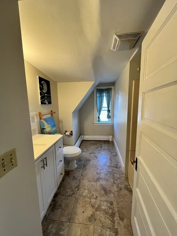 3 bed, 1 bath apartment for rent at 1384 Gorham St Unit 3, Lowell — photo 15 of 17