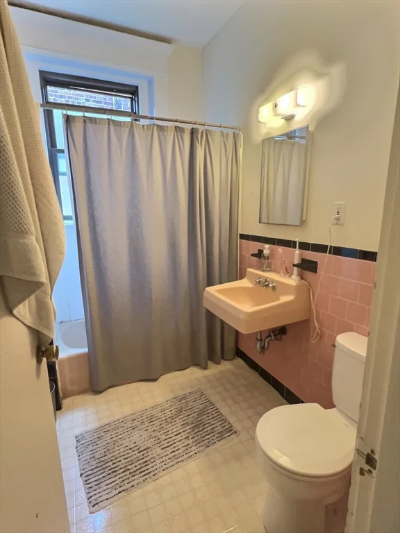 1 bed, 1 bath apartment for rent at 1386 Beacon Unit 14, Brookline — photo 3 of 7