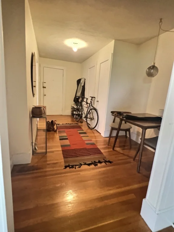 1 bed, 1 bath apartment for rent at 1386 Beacon Unit 14, Brookline — photo 4 of 7