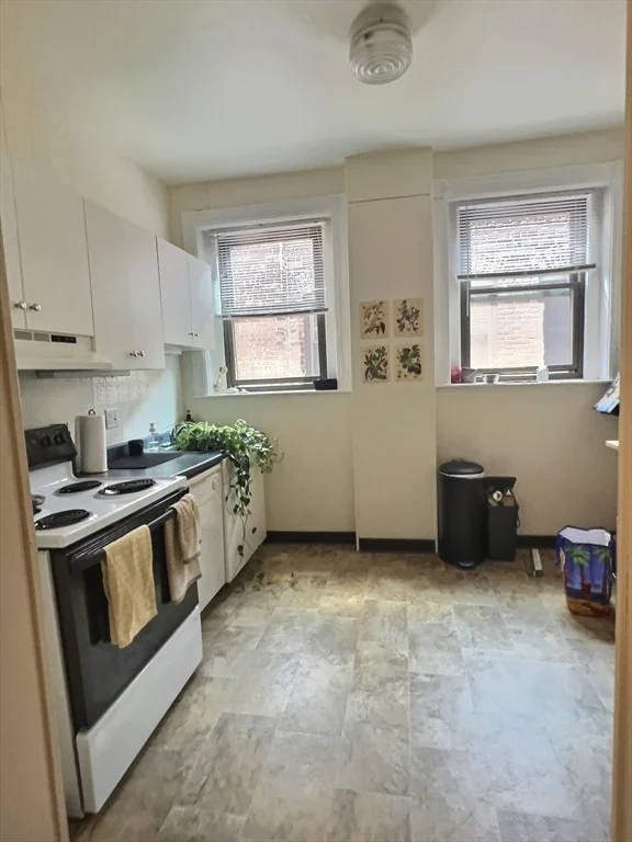 1 bed, 1 bath apartment for rent at 1386 Beacon Unit 14, Brookline — photo 5 of 7
