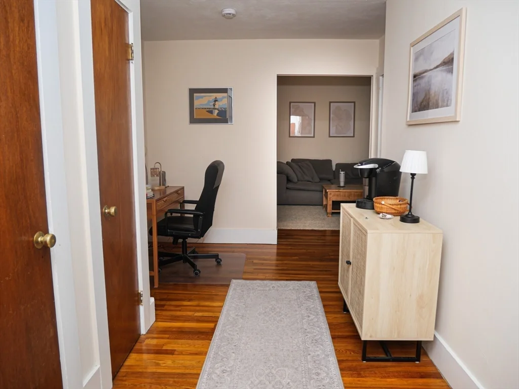 1 bed, 1 bath apartment for rent at 1386 Beacon Unit 2, Coolidge Corner — photo 5 of 7