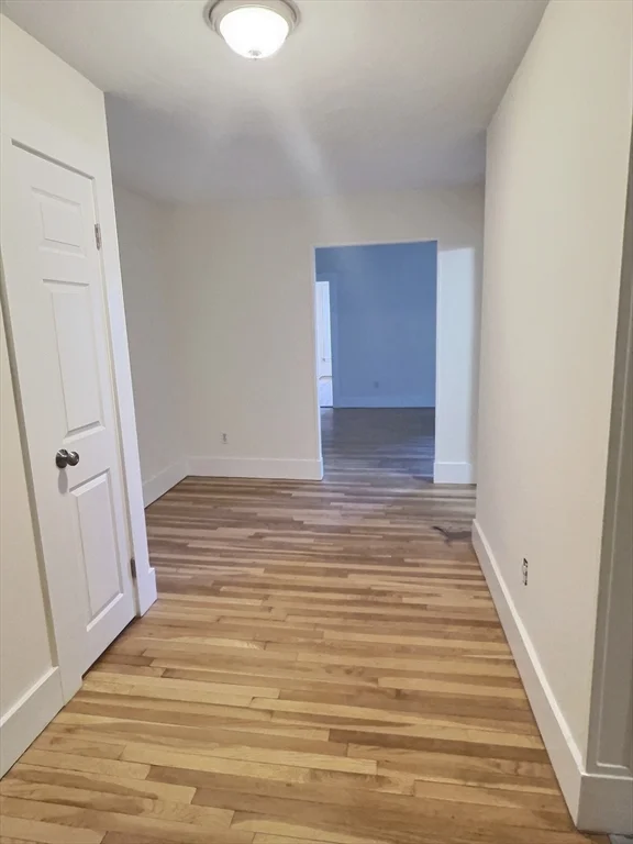 1 bed, 1 bath apartment for rent at 1386 Beacon Unit 6, Coolidge Corner — photo 4 of 9