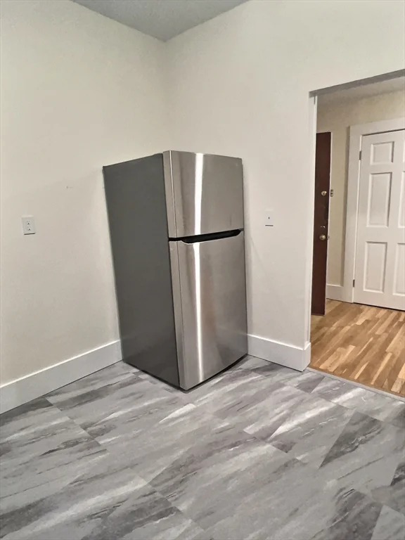 1 bed, 1 bath apartment for rent at 1386 Beacon Unit 6, Coolidge Corner — photo 3 of 9