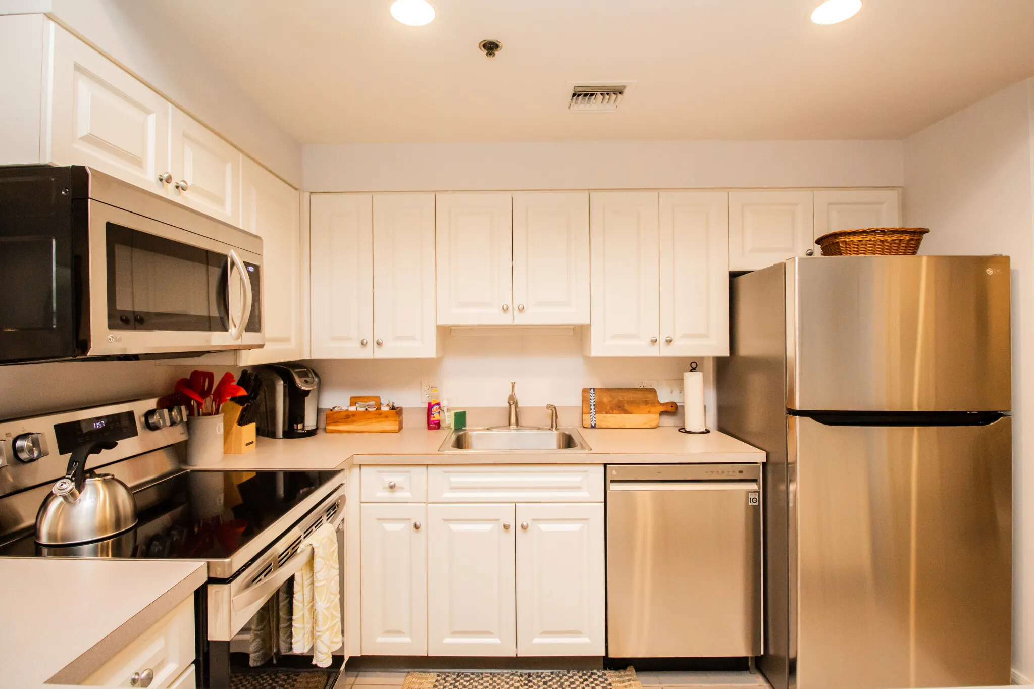 2 bed, 2 bath apartment for rent at 1387 Washington St Unit 203, South End — photo 14 of 38