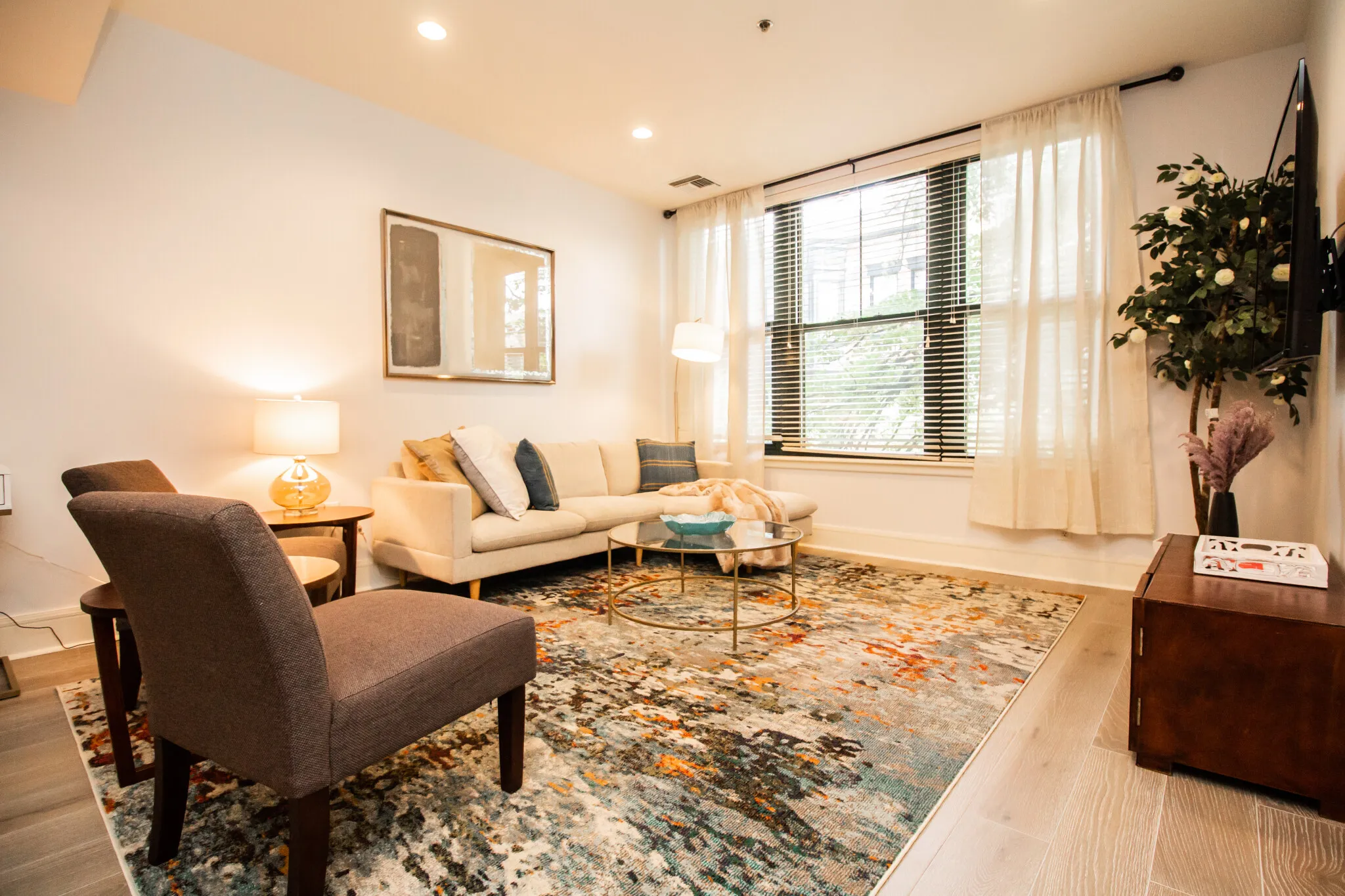 2 bed, 2 bath apartment for rent at 1387 Washington St Unit 203, South End — photo 4 of 38