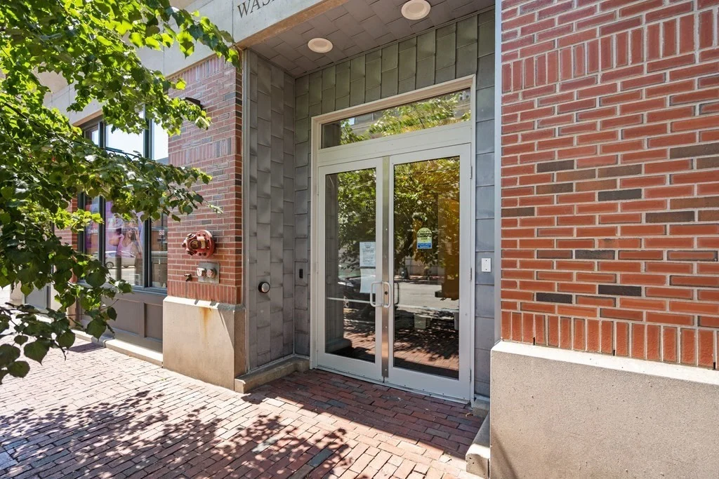 1 bed, 1 bath apartment for rent at 1387 Washington St Unit 206, South End — photo 10 of 10