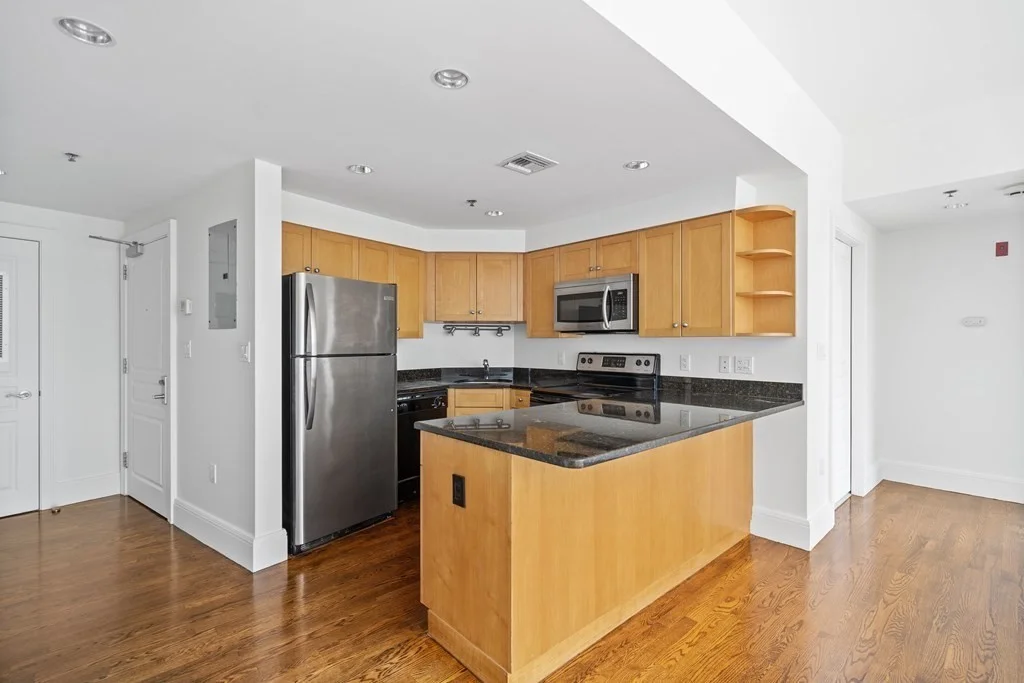 1 bed, 1 bath apartment for rent at 1387 Washington St Unit 206, South End — photo 3 of 10