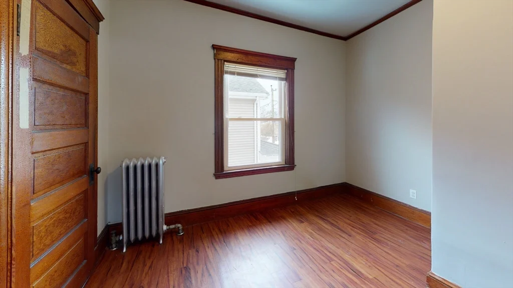 4 bed, 2 bath apartment for rent at 139-141 Edenfield Ave Unit 139, Watertown — photo 3 of 9