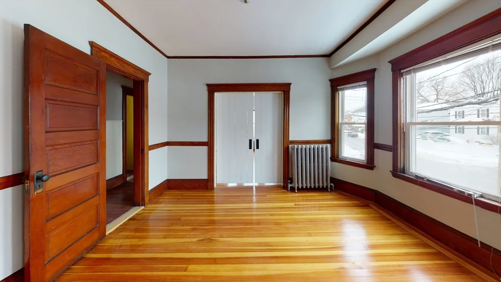 4 bed, 2 bath apartment for rent at 139-141 Edenfield Ave Unit 139, Watertown — photo 6 of 9